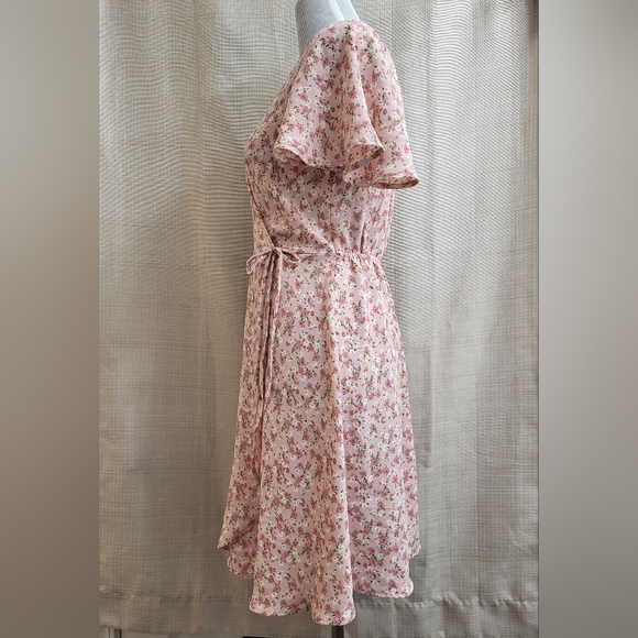 Monteau Los Angeles Pink White Floral Dress Size Medium Boho Prairie Tie Spring - Picture 2 of 11